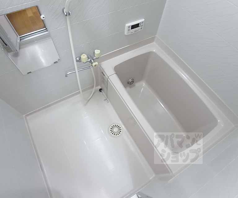 バス・シャワールーム　追い炊き機能付き