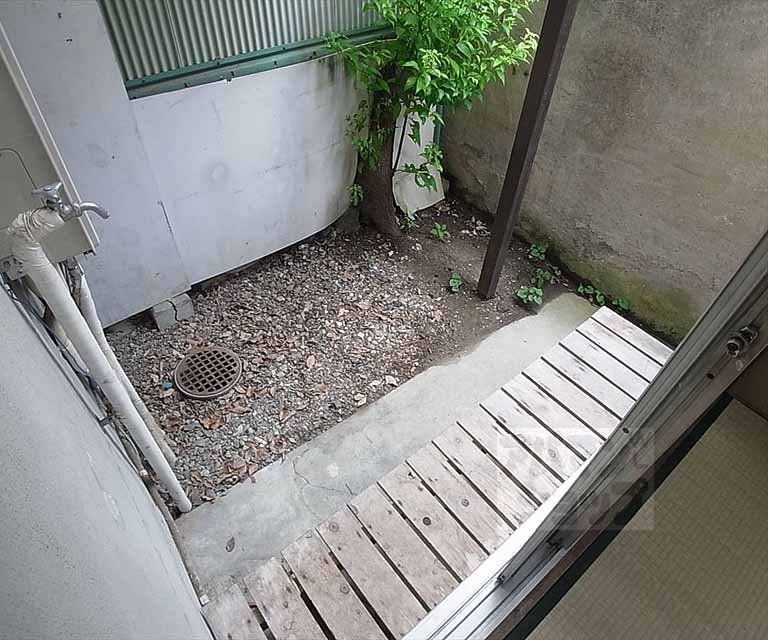 バルコニー　専用庭