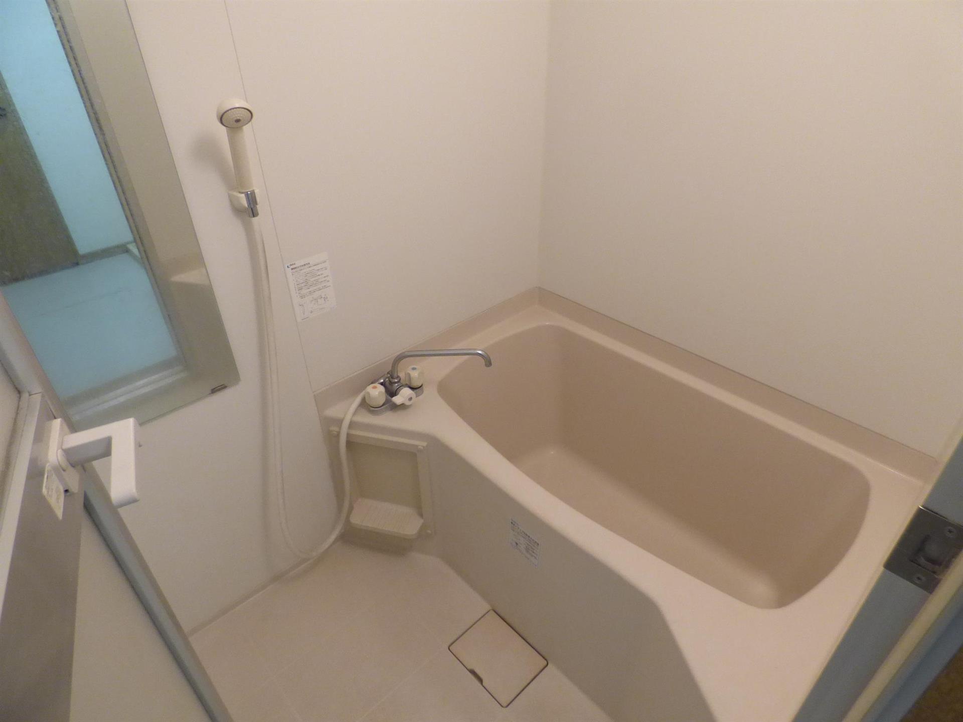 バス・シャワールーム　バス