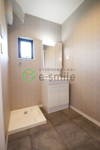 洗面設備　広い洗面スペース