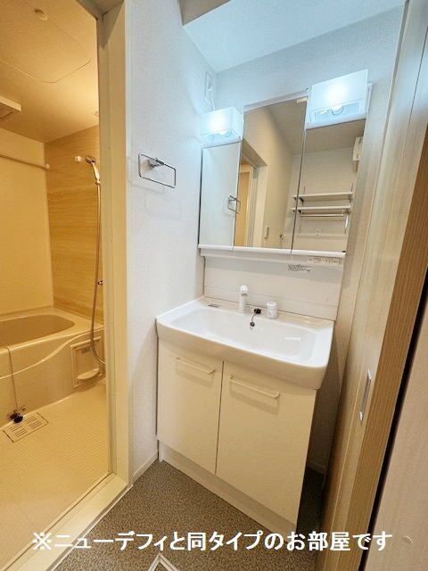 洗面設備　同メーカー施工例