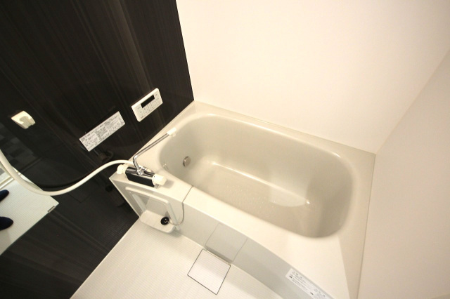 バス・シャワールーム　追い焚き機能付き