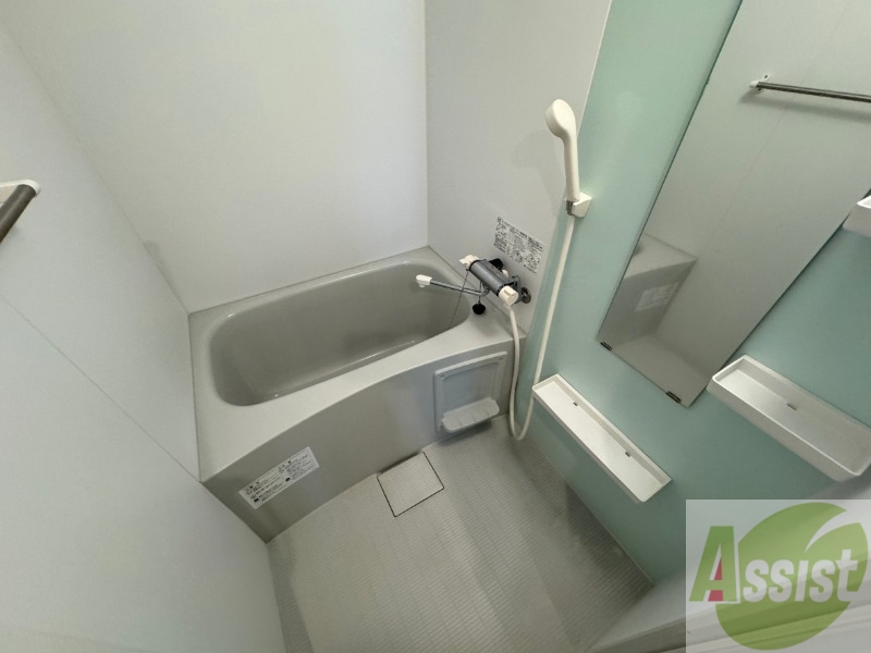 バス・シャワールーム　お風呂になります。一日の疲れを癒してくださいね。