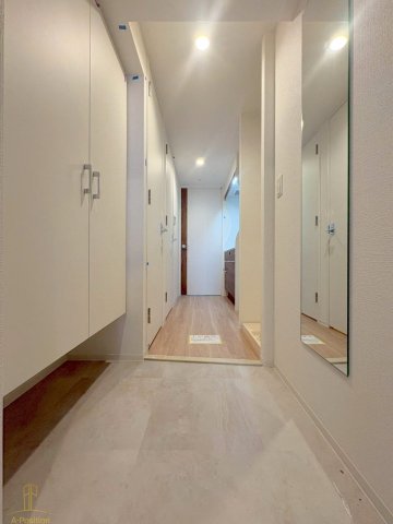 玄関　セレニテ東梅田アリエ