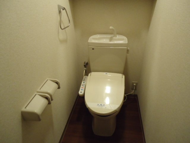 トイレ　シャワー付トイレ