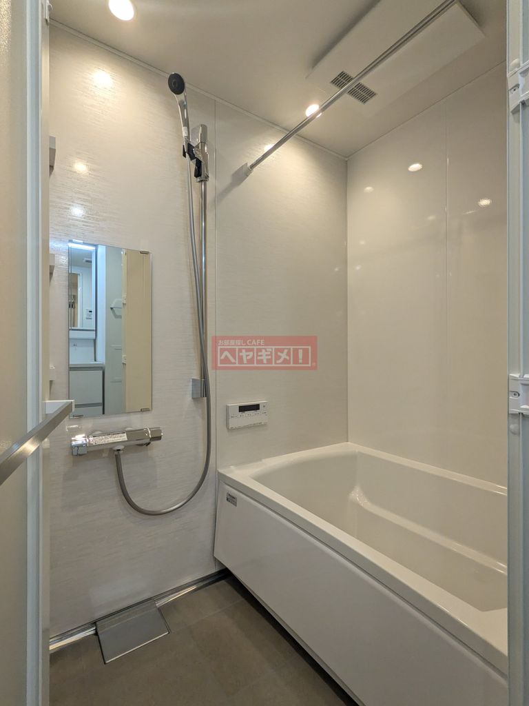 バス・シャワールーム　バス
