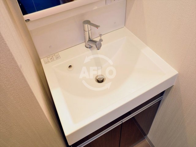 洗面設備　サンセリテ至誠会松崎町　洗面化粧台