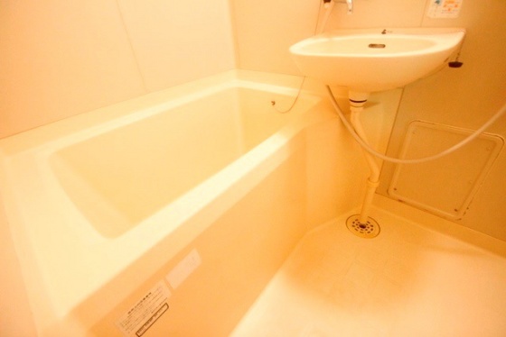 バス・シャワールーム　※別号室の写真です