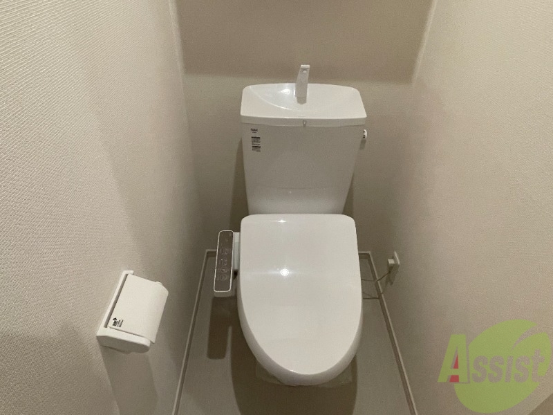 トイレ　※写真は同間取りの別物件です※