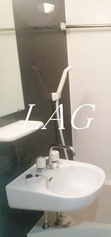 洗面設備　洗面台です。