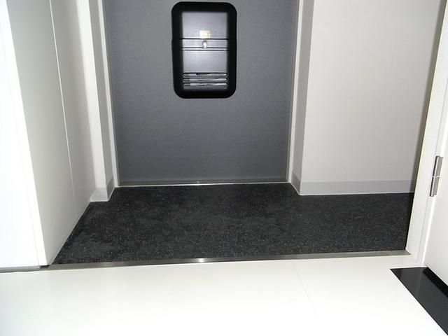 玄関　シューズボックス付き玄関