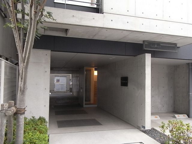 エントランス　エントランス