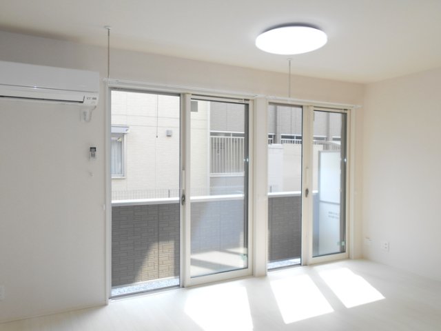 居室・リビング　別のお部屋の写真です