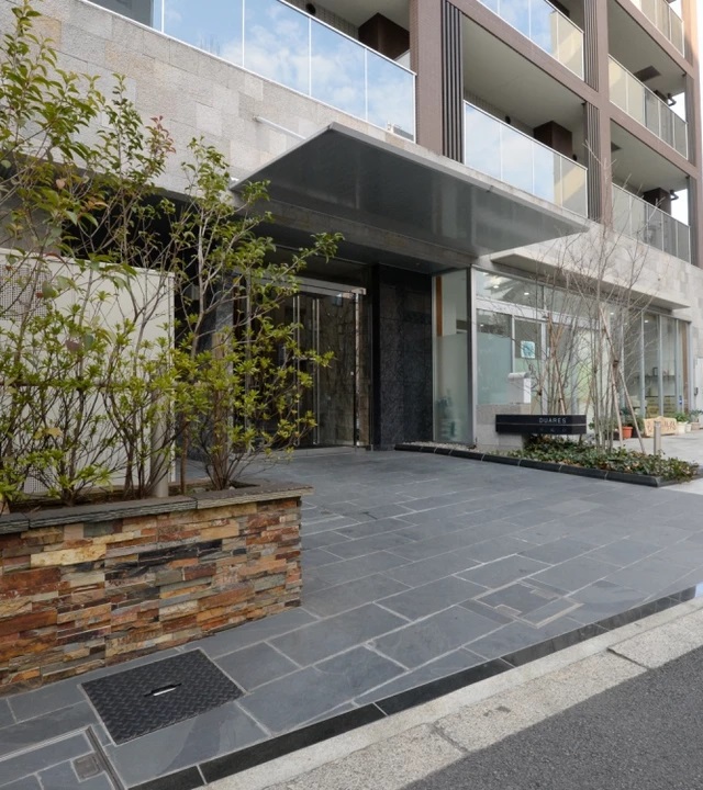 エントランス　弊社は都内全域の物件をご紹介可能です！