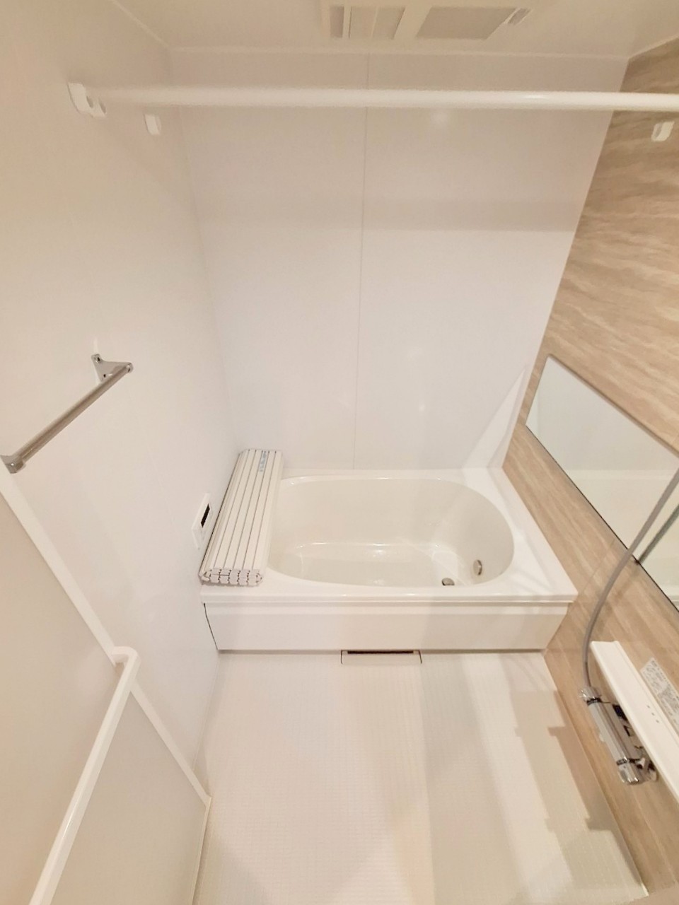 バス・シャワールーム　★追焚・暖房乾燥機付きバス★