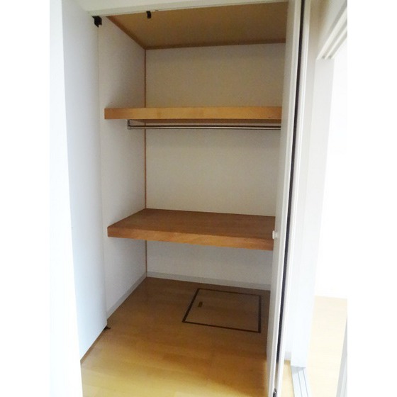 収納　別部屋の写真となります