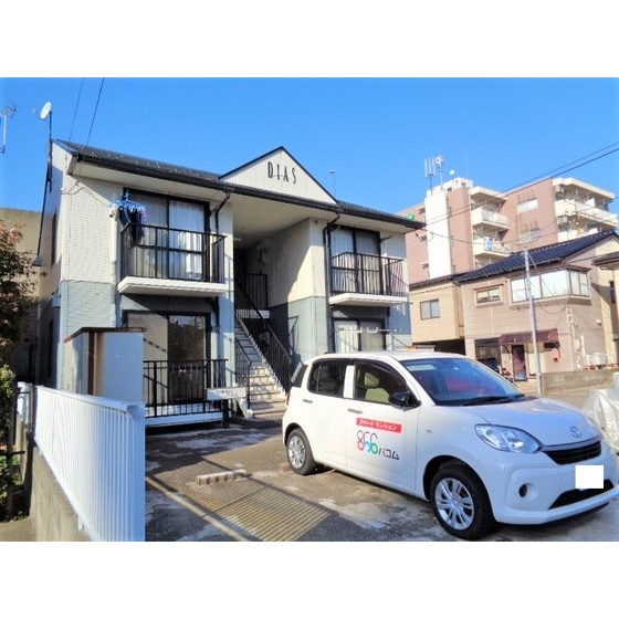 建物外観　４世帯のアパートです