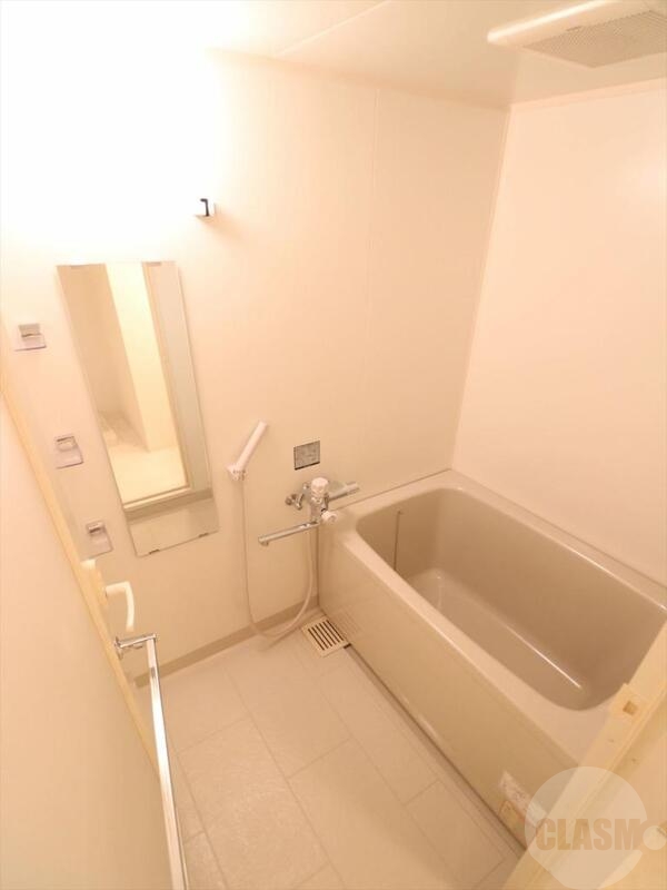 バス・シャワールーム　浴室です