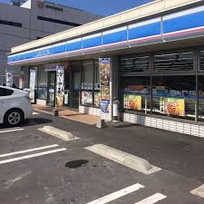コンビニ　ローソン 丸亀塩屋町店（コンビニ）まで407m