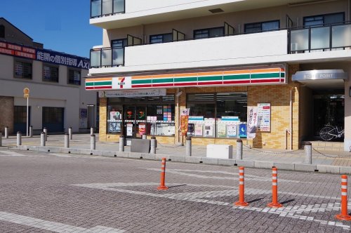 コンビニ　セブンイレブン泉佐野日根野駅前店（コンビニ）まで410m