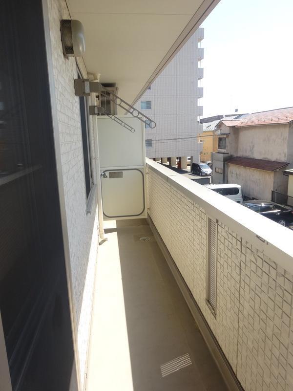 バルコニー　バルコニー（同タイプ）