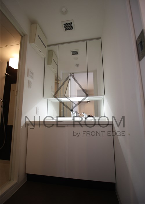 洗面設備　ジリオ大阪城南　独立洗面台