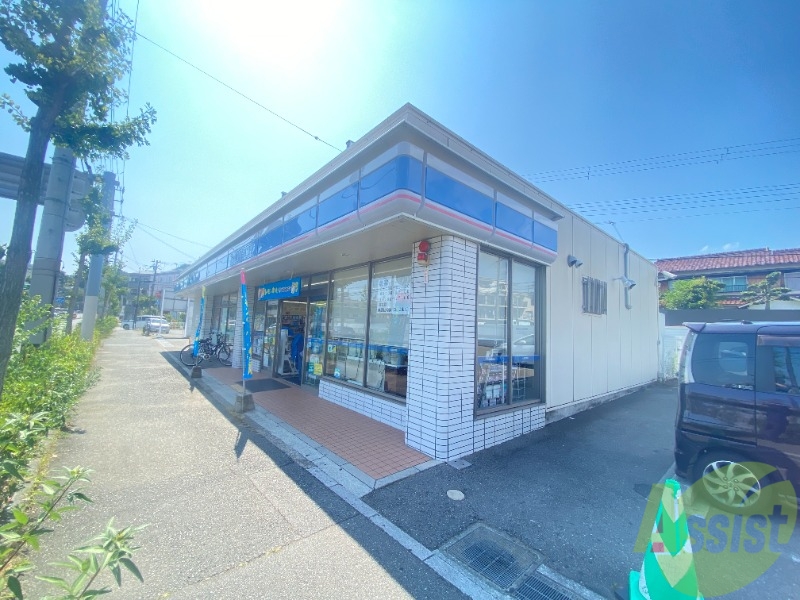 コンビニ　ローソン垂水あじさい公園前店（コンビニ）まで257m