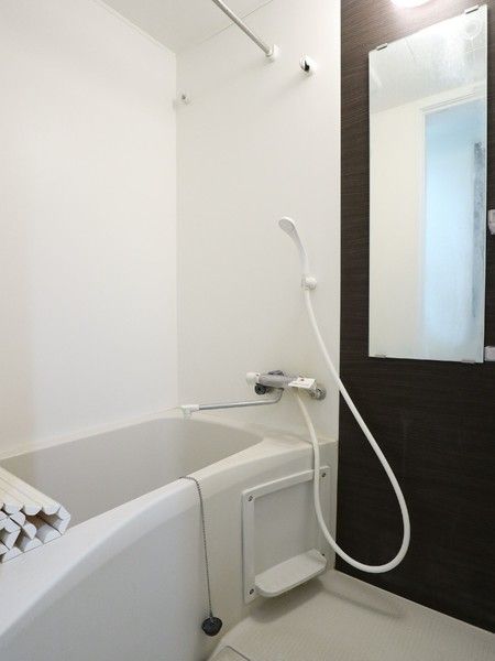 バス・シャワールーム　☆ゆったりくつろげるお風呂☆