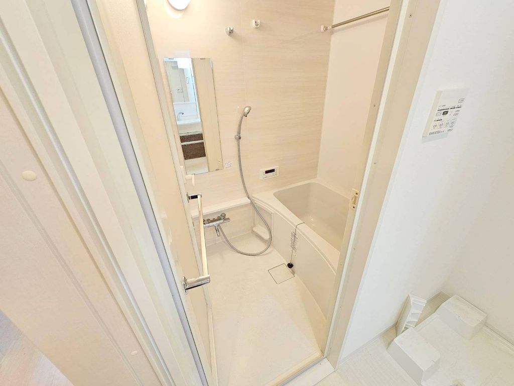 バス・シャワールーム　バス