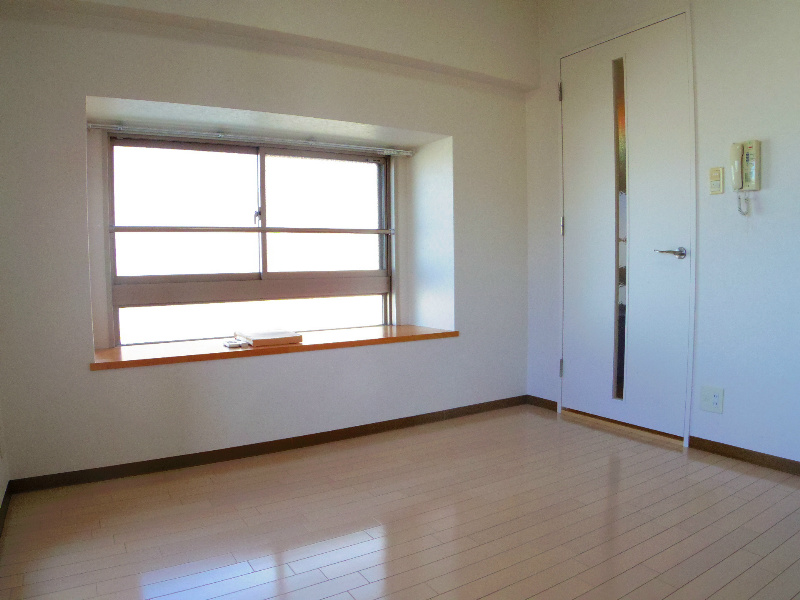 居室・リビング　落ち着いた雰囲気のお部屋