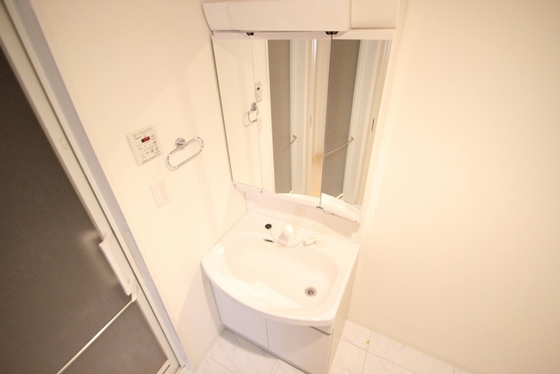 洗面設備　※別部屋の写真です
