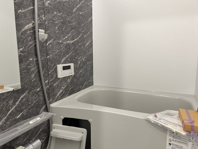 バス・シャワールーム　コンパクトで使いやすいお風呂です