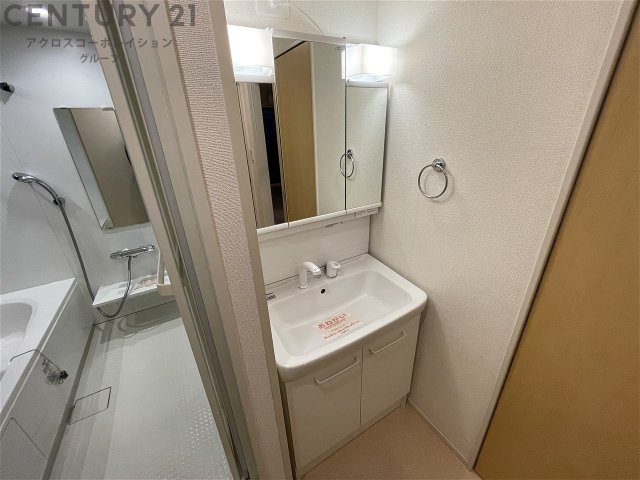 洗面設備　独立洗面化粧台付き！