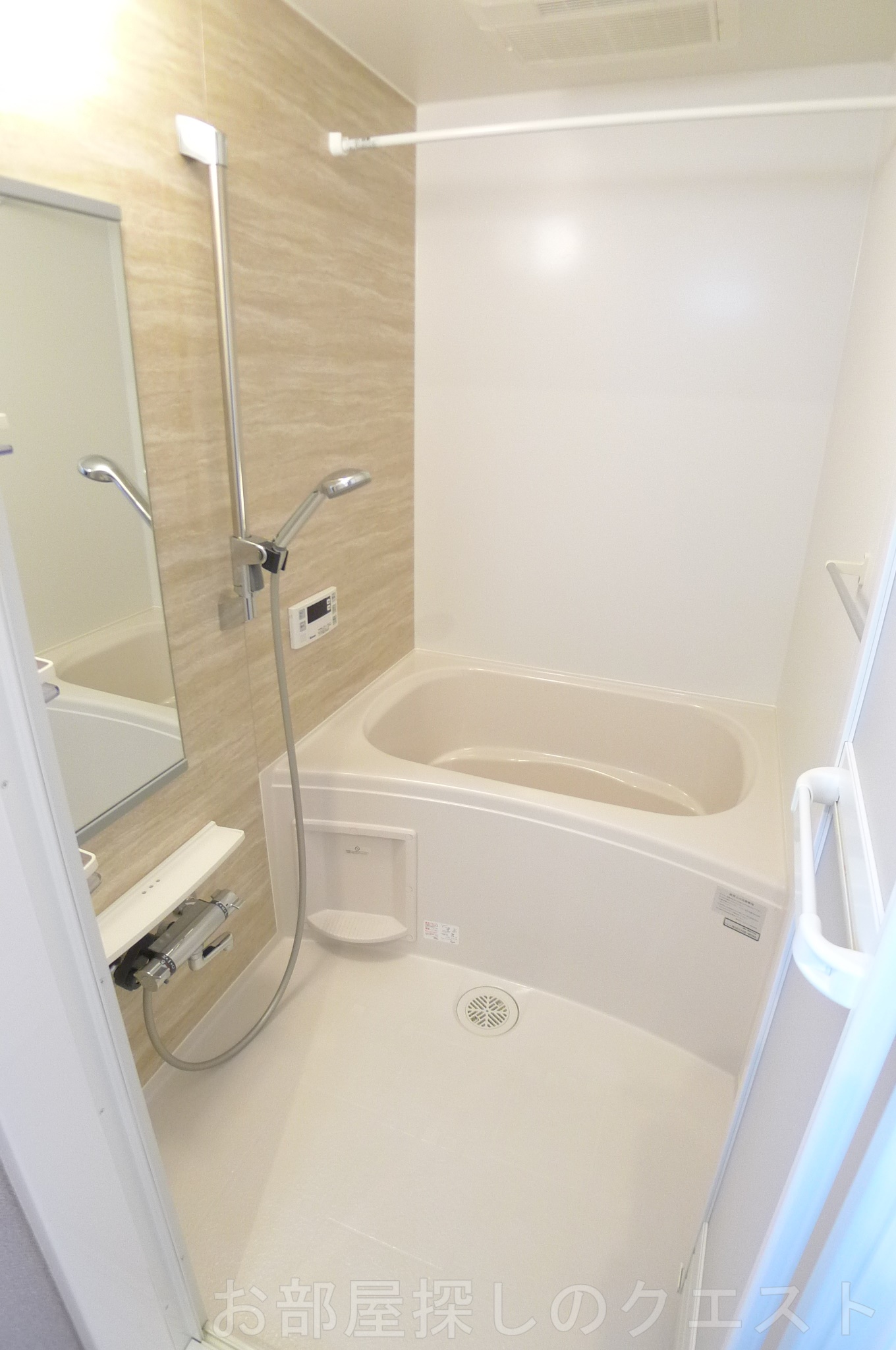 バス・シャワールーム　（写真は同物件反転タイプです。）