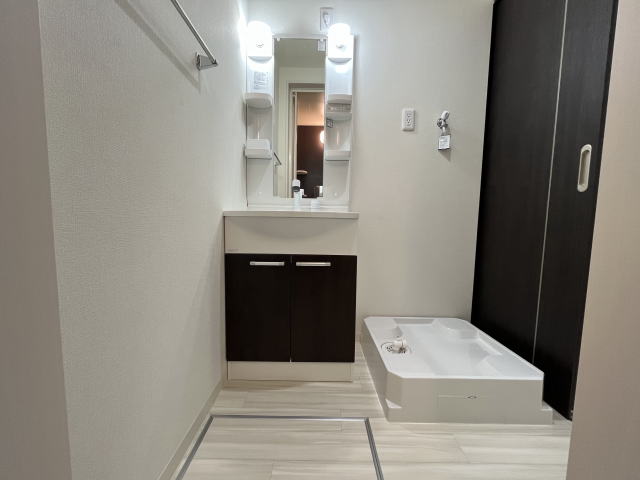 洗面設備　同仕様