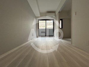 居室・リビング　コンフォリア・リヴ京橋　リビング