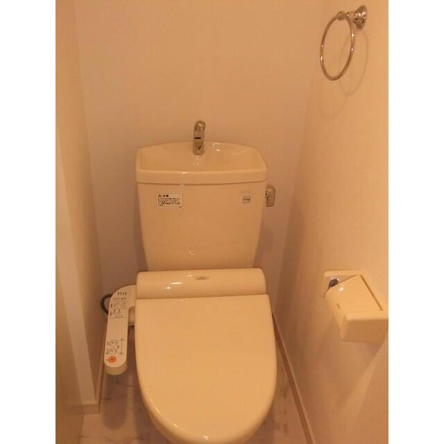 トイレ　トイレ?