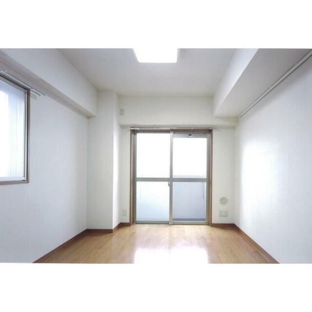 居室・リビング　参考写真（同物件別部屋）