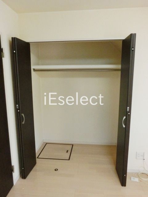 収納　洋室のクローゼット。