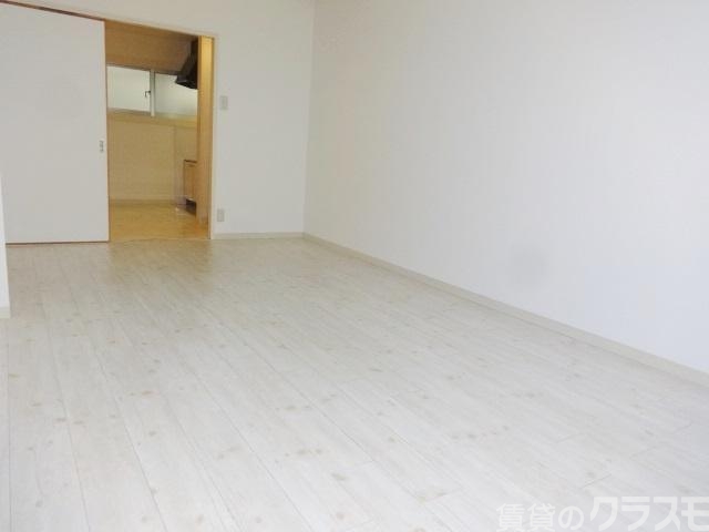 居室・リビング　１ＤＫタイプです♪