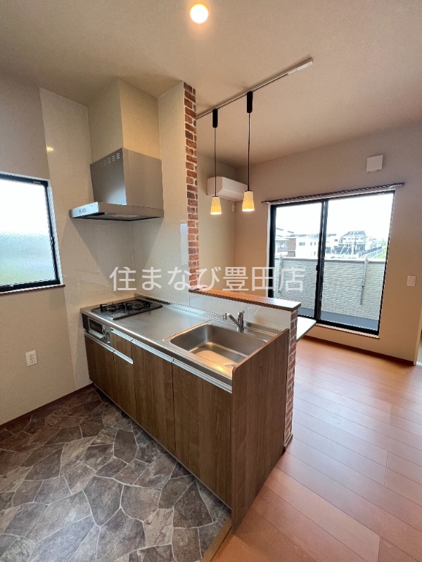 キッチン　同型別部屋写真