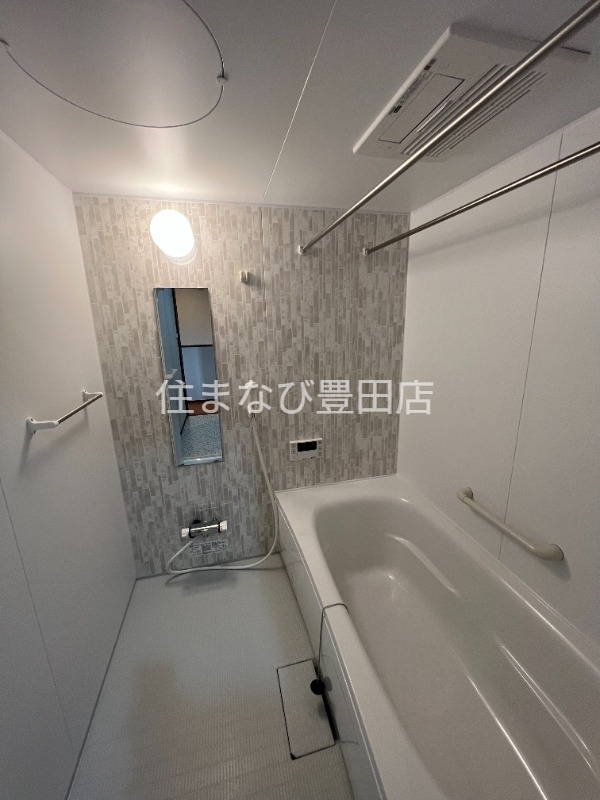 バス・シャワールーム　同型別部屋写真