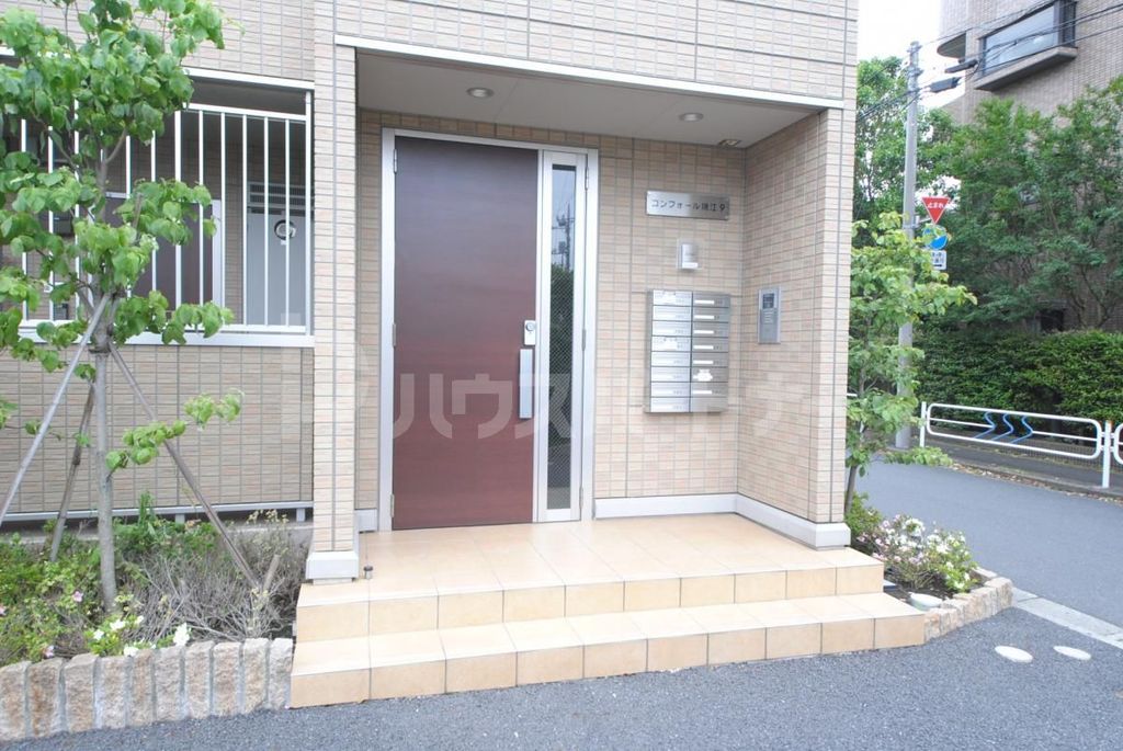 エントランス　エントランス