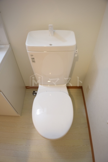 トイレ　別号室参考写真