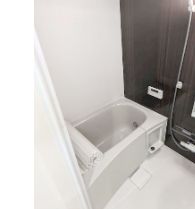 バス・シャワールーム　コンパクトで使いやすいお風呂です