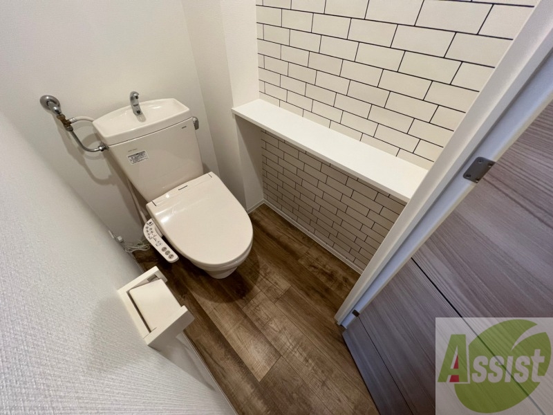 トイレ　ウォシュレット機能がついたトイレ。安心して使用できますね。