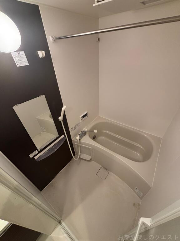 バス・シャワールーム　（写真は同タイプ清掃前）