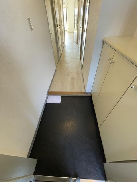玄関　同タイプ別部屋写真