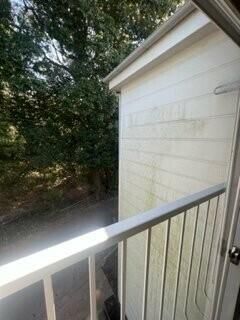 バルコニー　お洗濯にも便利なバルコニー付き