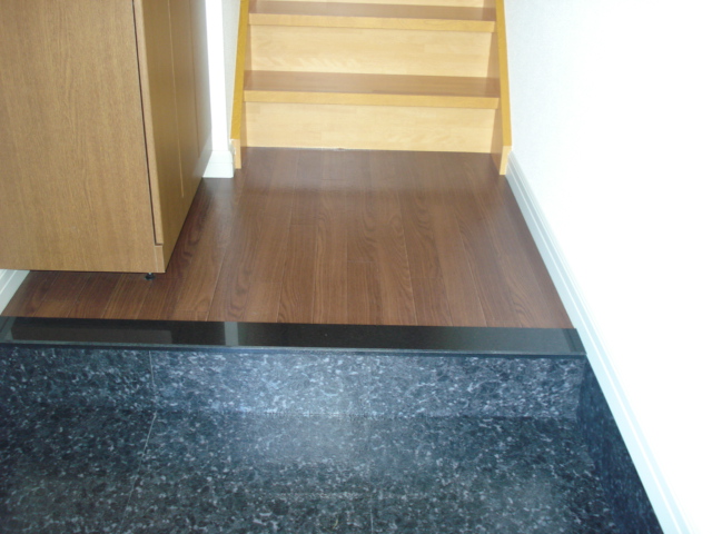 玄関　玄関（イメージ）